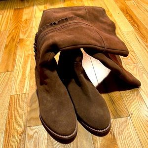 Blondo waterproof tan boots in excellent condition size 8 1/2